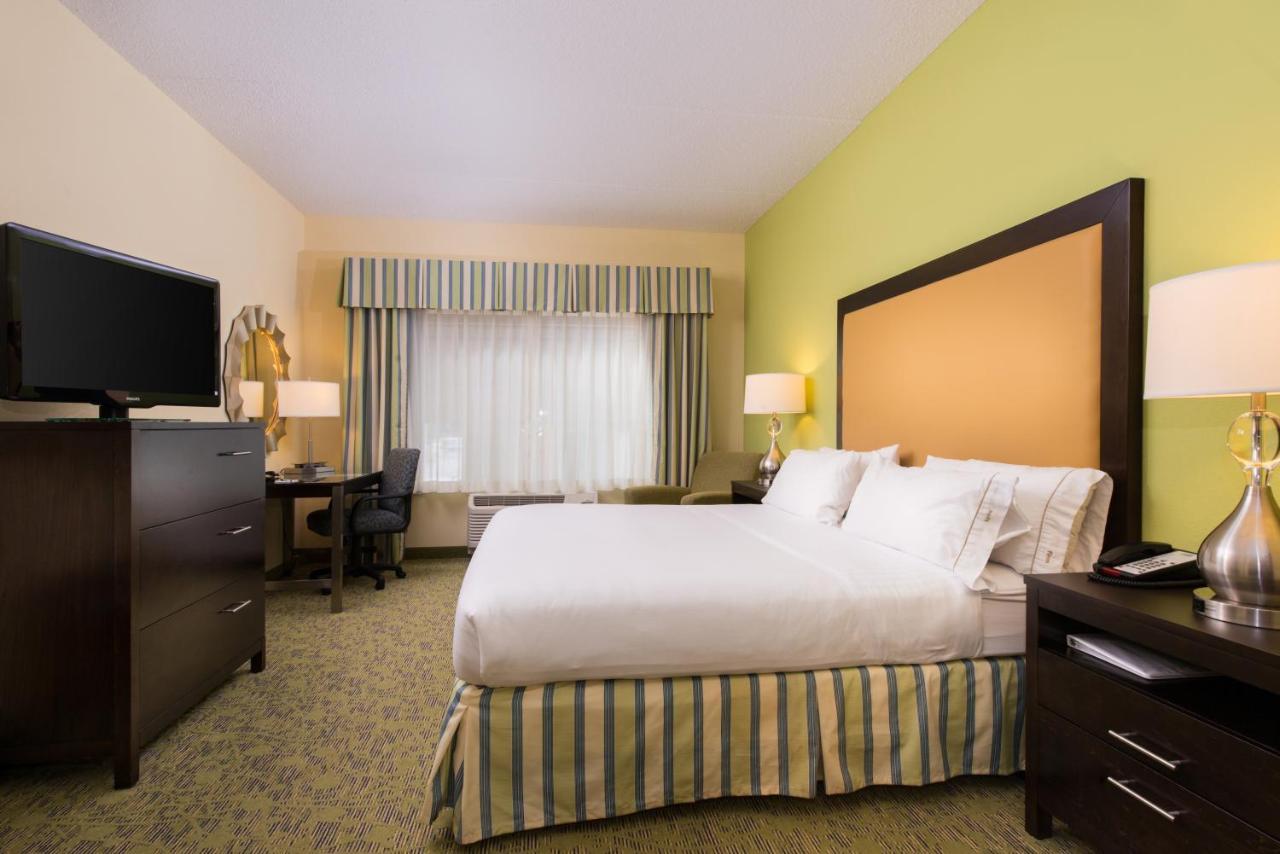 Holiday Inn Express And Suites Dickson City By Ihg Bagian luar foto