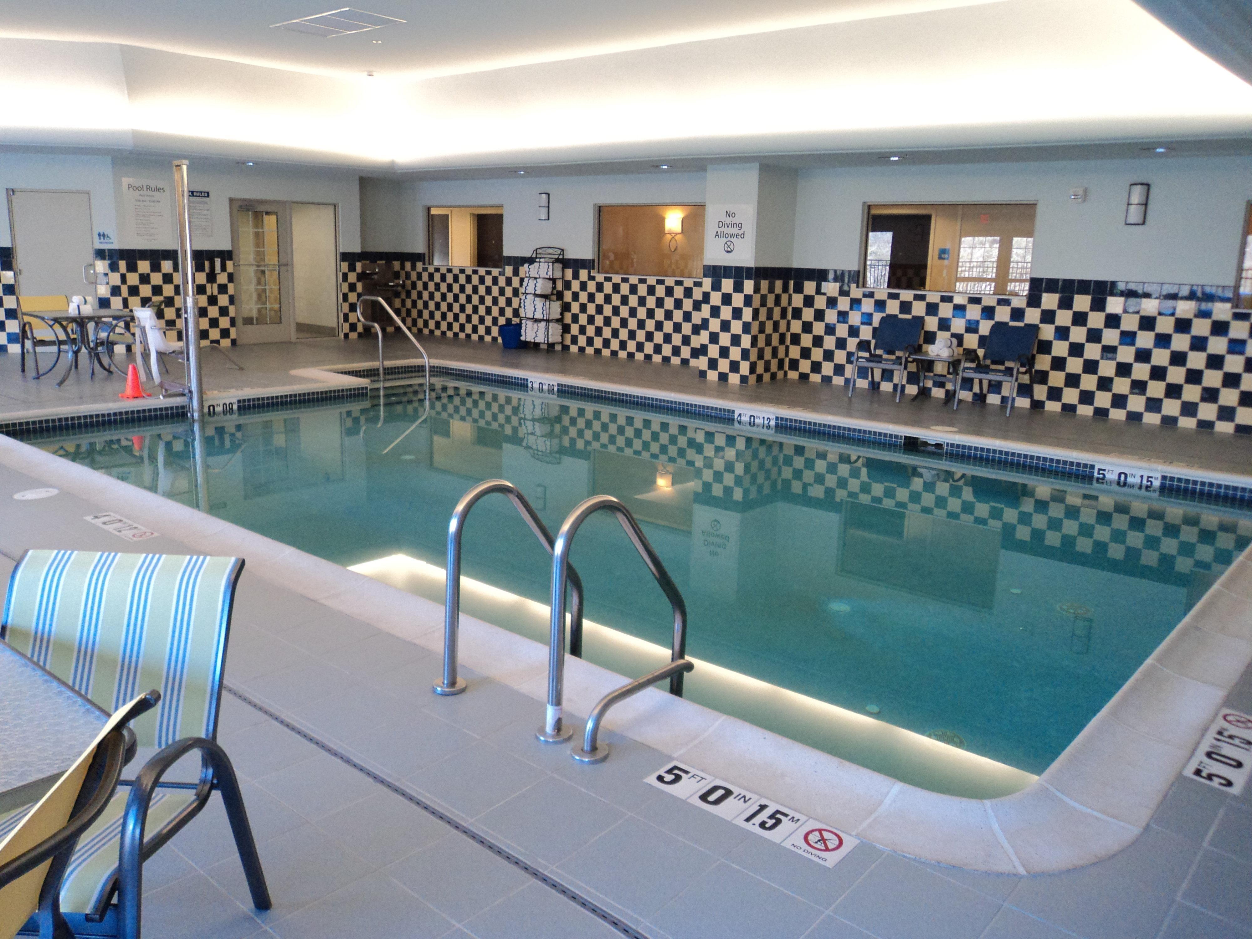 Holiday Inn Express And Suites Dickson City By Ihg Bagian luar foto