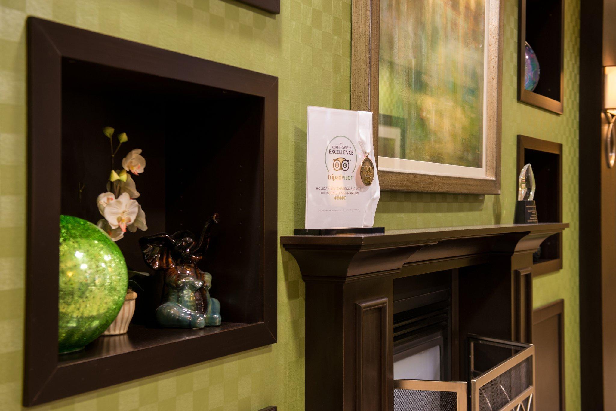 Holiday Inn Express And Suites Dickson City By Ihg Bagian luar foto