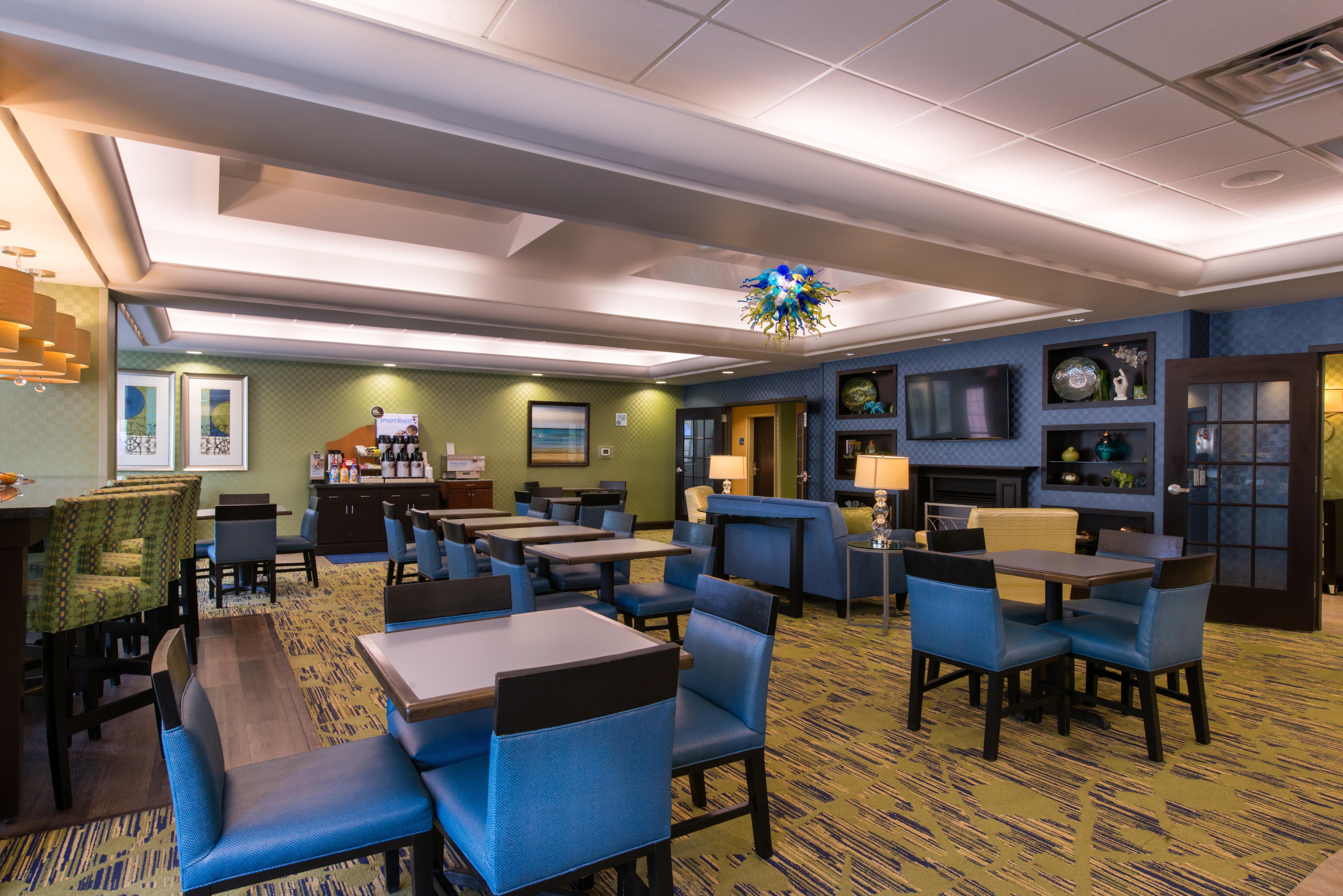 Holiday Inn Express And Suites Dickson City By Ihg Bagian luar foto