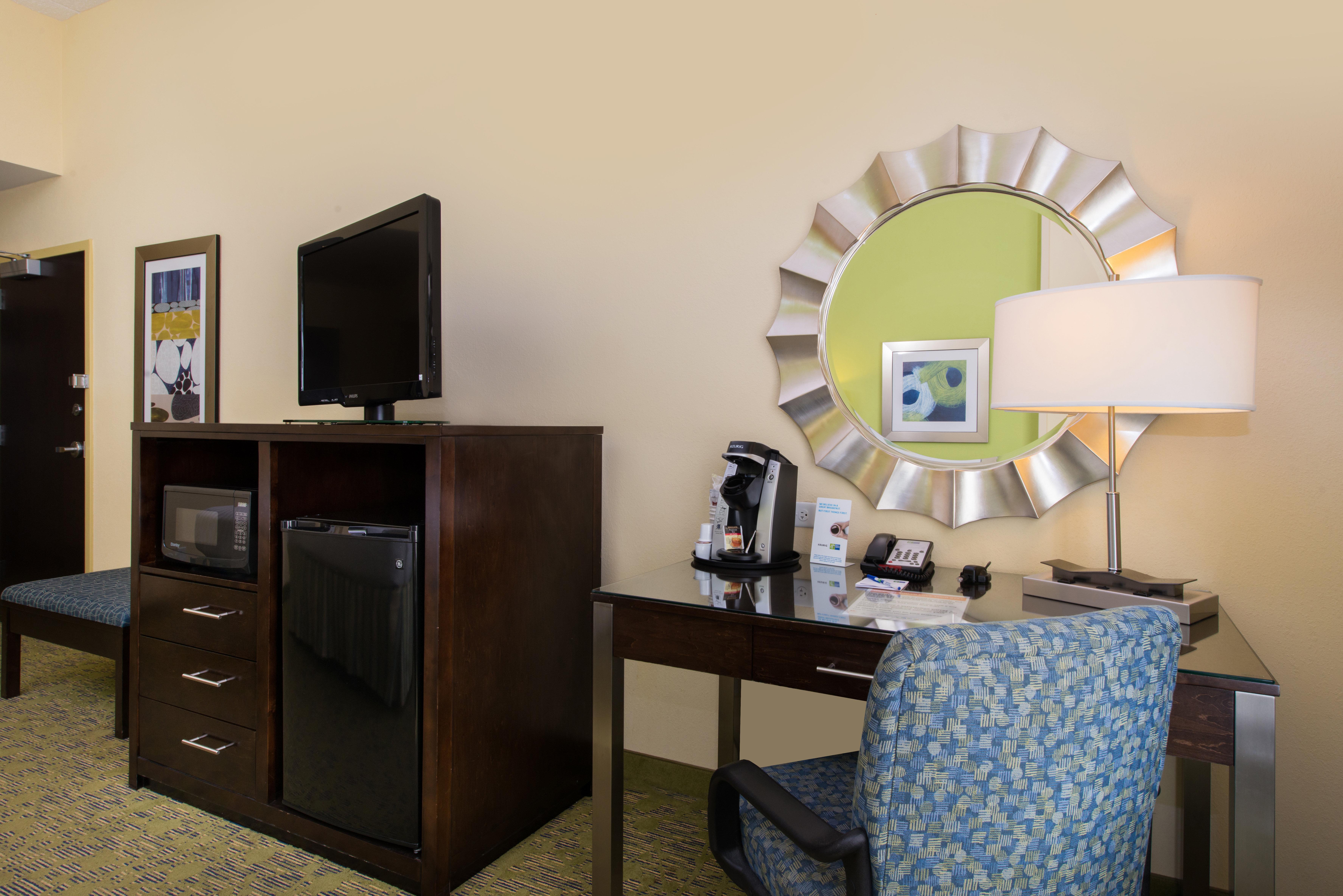 Holiday Inn Express And Suites Dickson City By Ihg Bagian luar foto