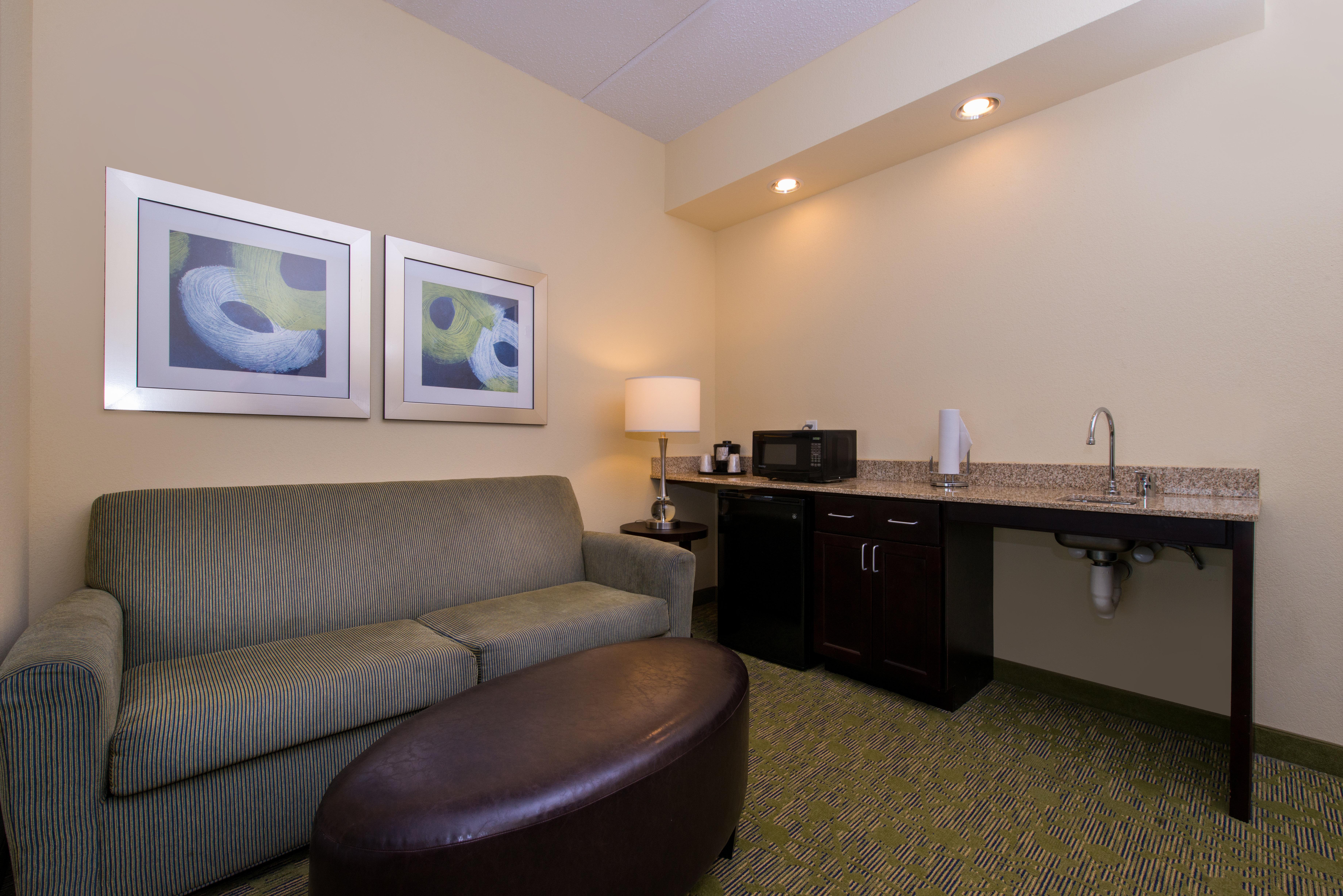 Holiday Inn Express And Suites Dickson City By Ihg Bagian luar foto