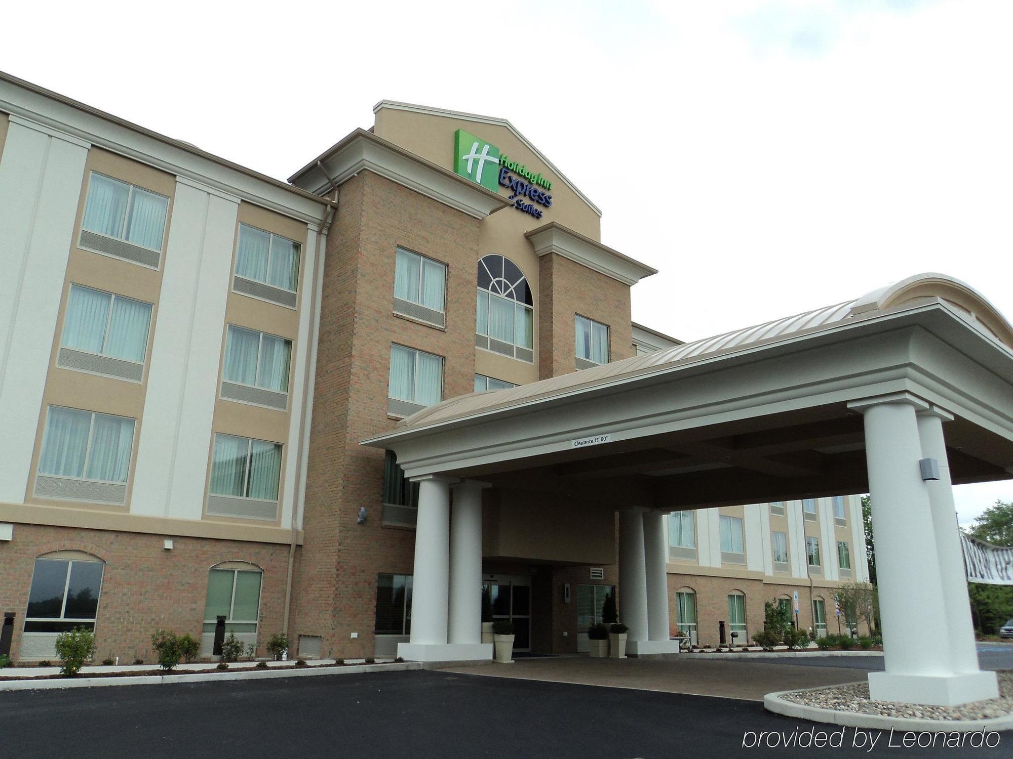 Holiday Inn Express And Suites Dickson City By Ihg Bagian luar foto